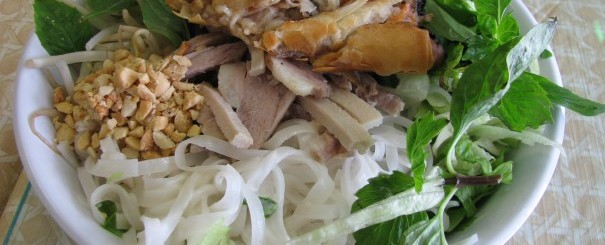 where to find good food near the casino